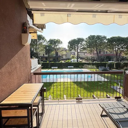 Apartamento With Pool